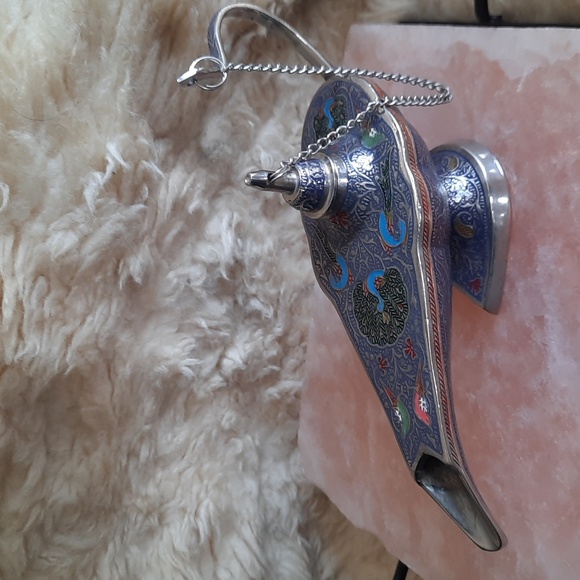 Hand worked metal Gennie lamp Oil/Incense Burner - Picture 2 of 7